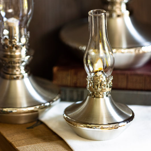 Cover pewter oil lamp